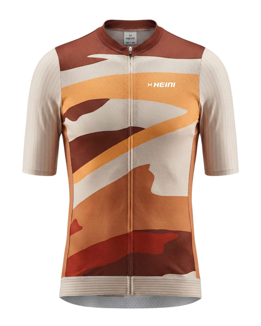Aerodynamic cycling jersey for endurance cycling