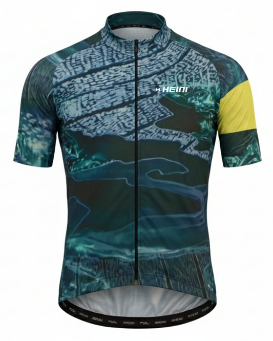 Performance cycling jersey for road cycling